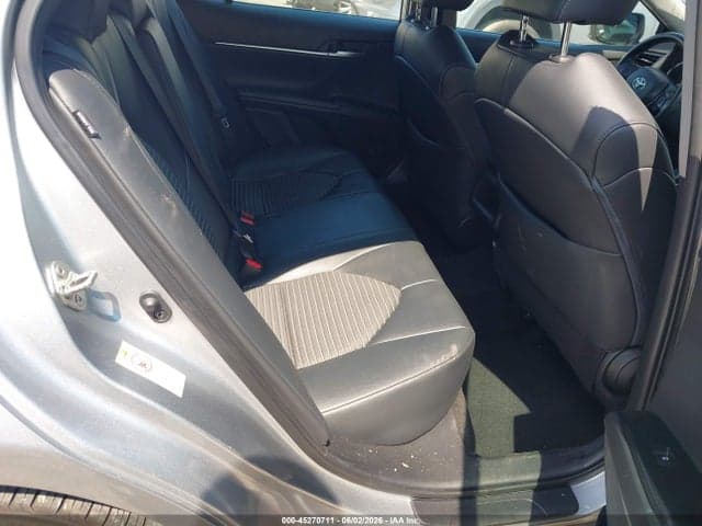 2019 TOYOTA CAMRY SE 8