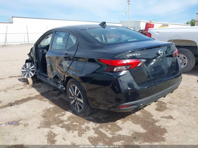 2021 NISSAN VERSA SV XTRONIC CVT 3