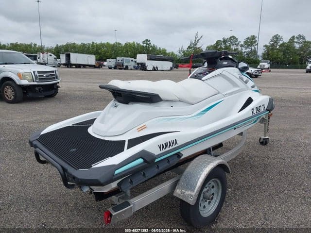 2025 YAMAHA VX 4