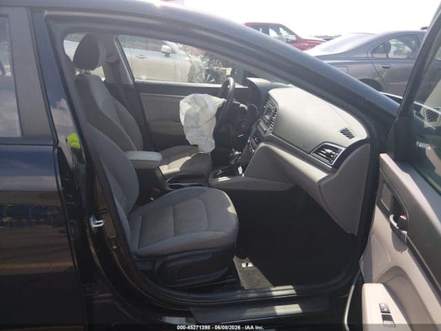 2017 HYUNDAI ELANTRA SE 5
