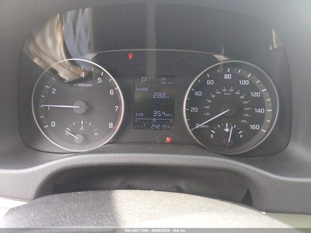2017 HYUNDAI ELANTRA SE 7