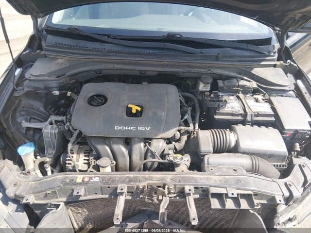 2017 HYUNDAI ELANTRA SE 10