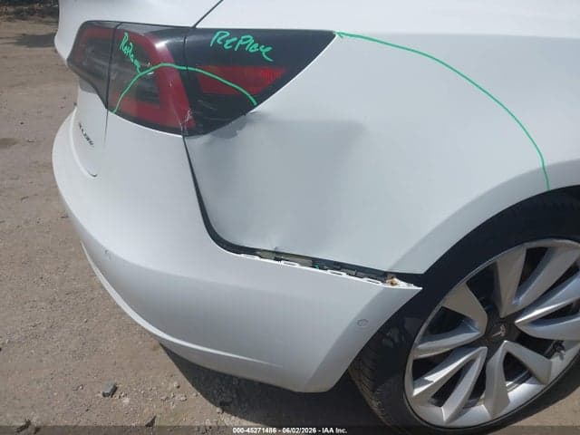2018 TESLA MODEL 3 LONG RANGE/PERFORMANCE 19