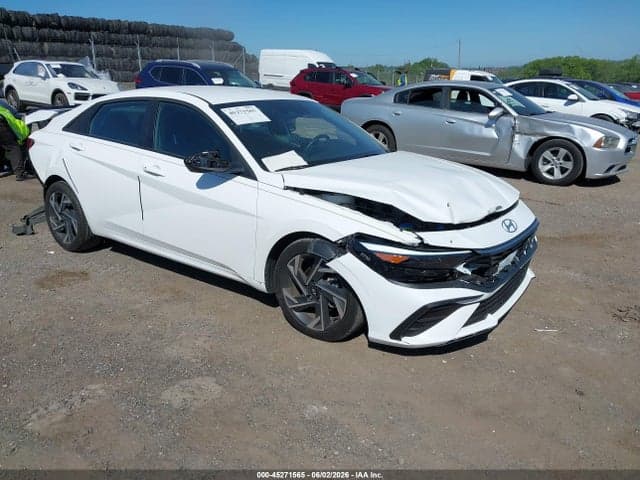 2025 HYUNDAI ELANTRA SEL SPORT - 1