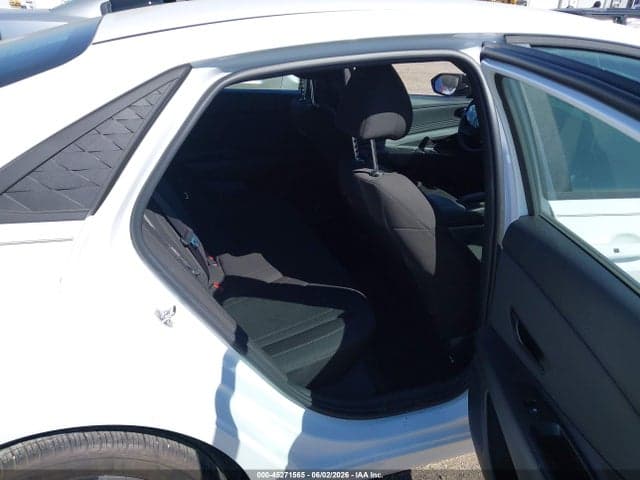 2025 HYUNDAI ELANTRA SEL SPORT 8