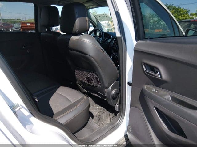 2018 CHEVROLET TRAX LT 8