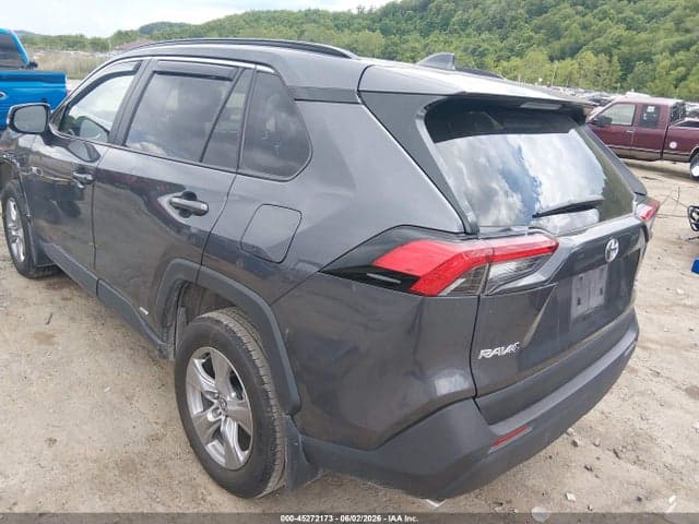 2025 TOYOTA RAV4 HYBRID XLE 3