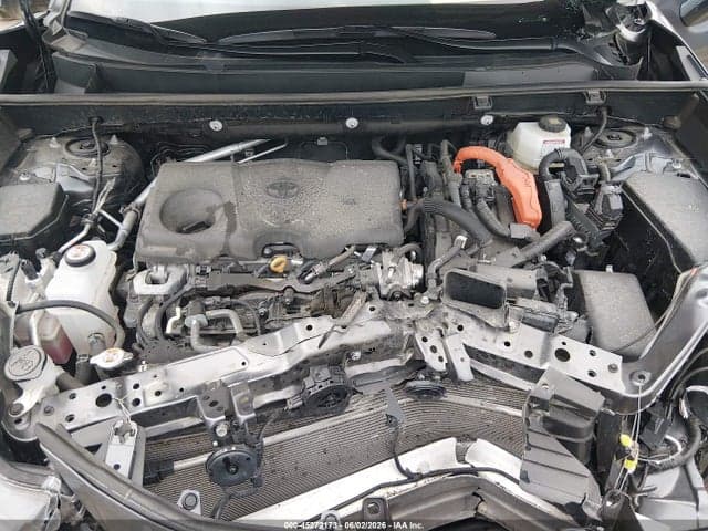 2025 TOYOTA RAV4 HYBRID XLE 10