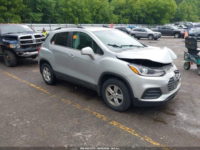 2020 CHEVROLET TRAX AWD LT - 1