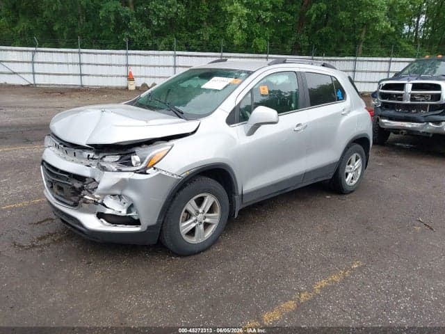 2020 CHEVROLET TRAX AWD LT 2