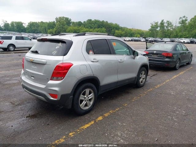 2020 CHEVROLET TRAX AWD LT 4