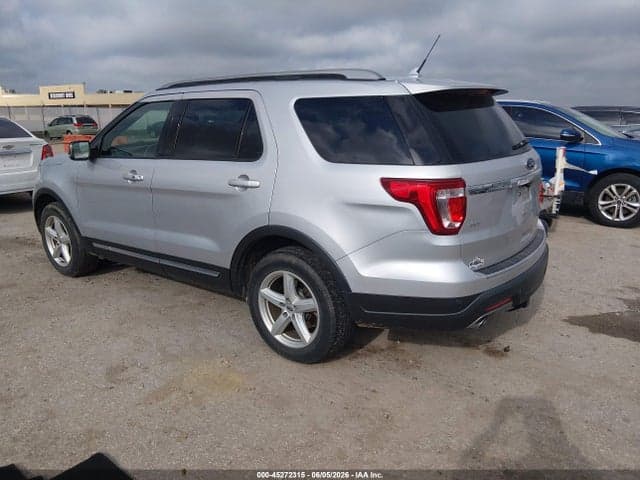 2018 FORD EXPLORER XLT 3