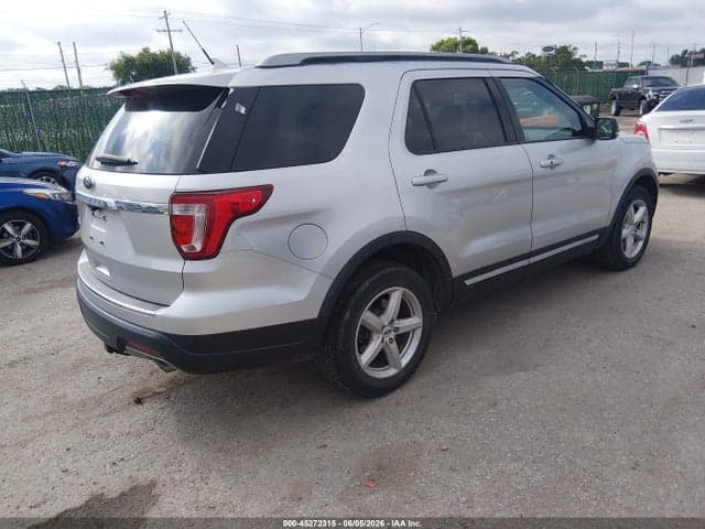 2018 FORD EXPLORER XLT 4