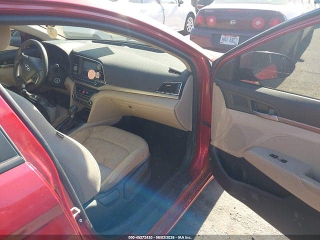 2017 HYUNDAI ELANTRA SE 5