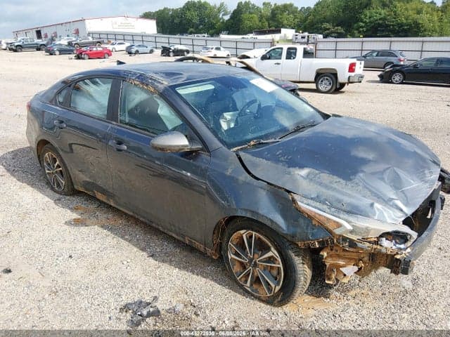 2024 KIA FORTE LXS 1