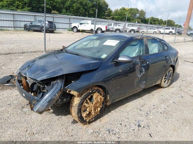 2024 KIA FORTE LXS 2