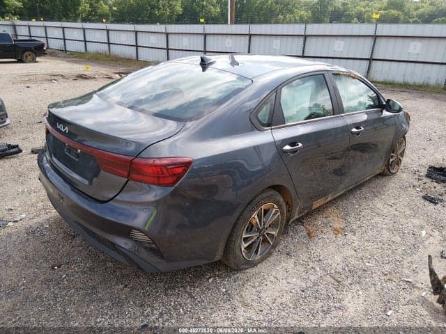 2024 KIA FORTE LXS 4