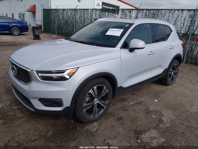 2021 VOLVO XC40 T5 2