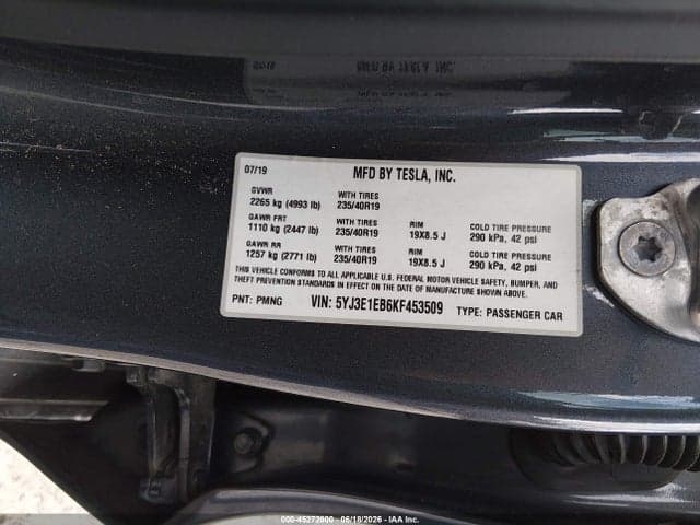 2019 TESLA MODEL 3 LONG RANGE/PERFORMANCE 9