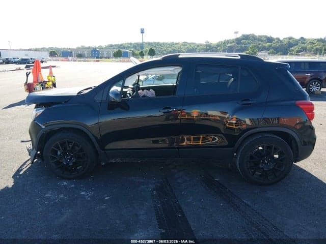 2020 CHEVROLET TRAX FWD LT 14