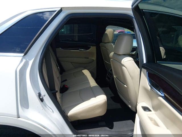 2017 CADILLAC XT5 LUXURY 8