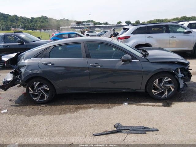 2024 HYUNDAI ELANTRA SEL 13