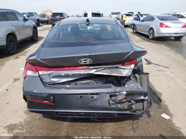2024 HYUNDAI ELANTRA SEL 16