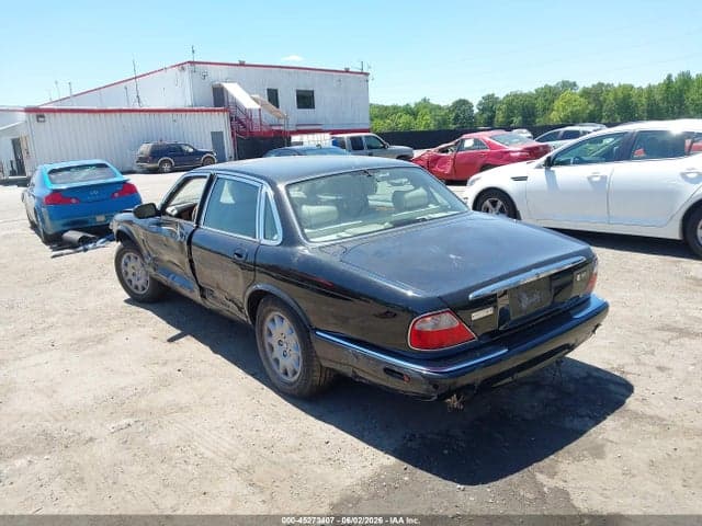2001 JAGUAR XJ8 3