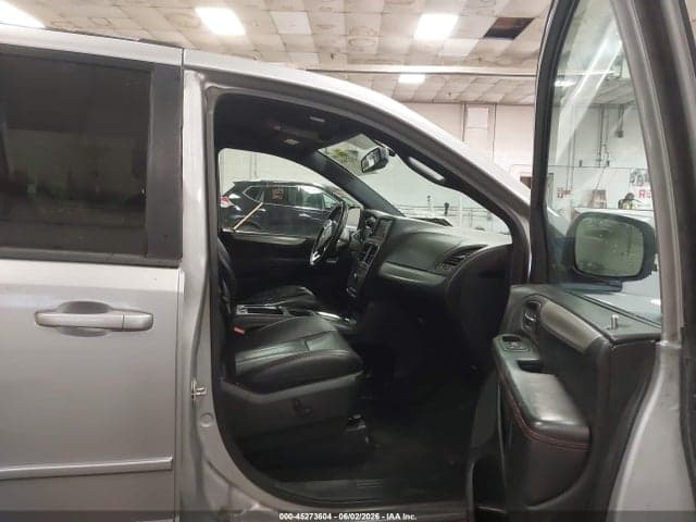 2017 DODGE GRAND CARAVAN GT 5