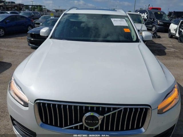 2022 VOLVO XC90 T5 6