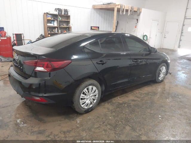 2020 HYUNDAI ELANTRA SE 4