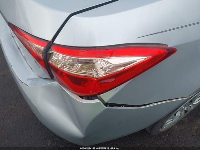 2017 TOYOTA COROLLA LE 19