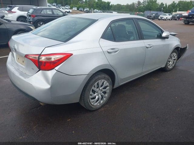 2017 TOYOTA COROLLA LE 4