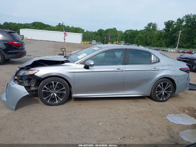 2018 TOYOTA CAMRY SE 15
