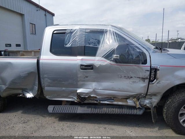 2022 FORD F-250 XL 13