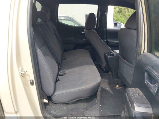 2017 TOYOTA TACOMA TRD SPORT 8