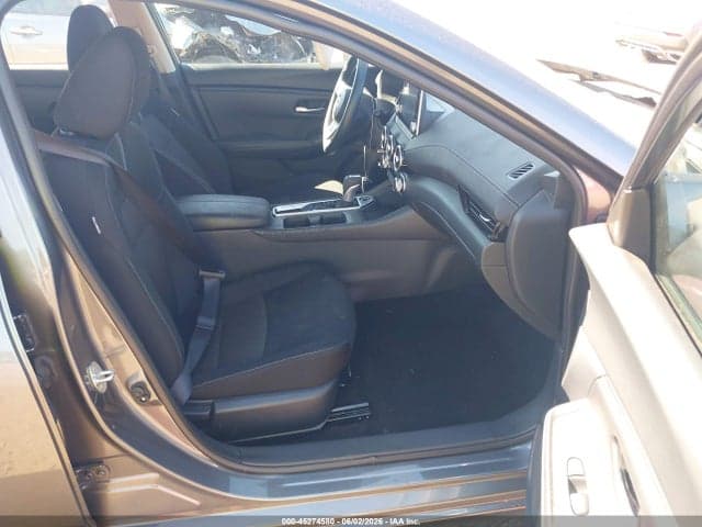 2025 NISSAN SENTRA SV 5
