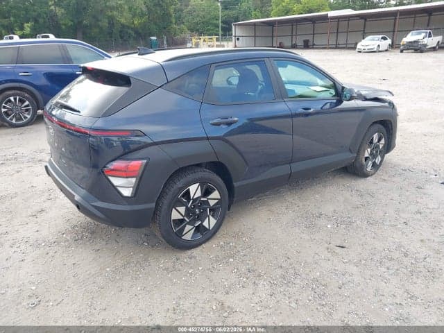 2024 HYUNDAI KONA SEL 4