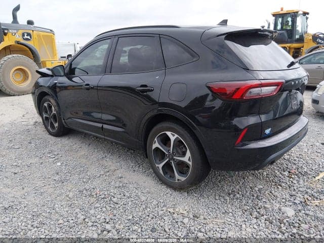 2023 FORD ESCAPE ST-LINE SELECT 3