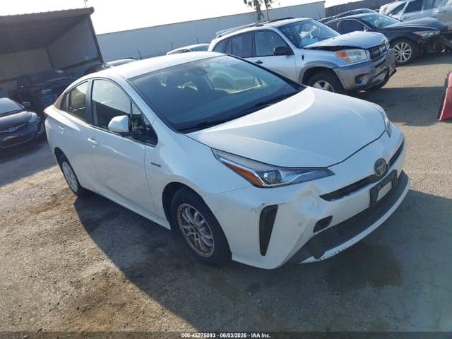 2020 TOYOTA PRIUS LE