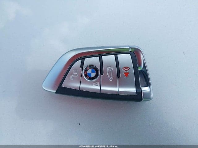 2025 BMW 330I 11