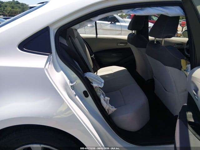 2021 TOYOTA COROLLA LE 8