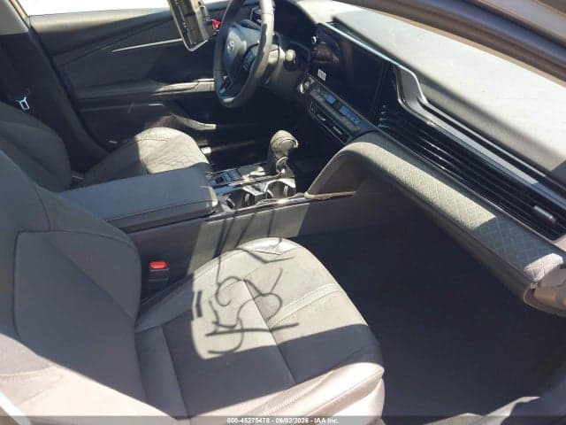 2026 TOYOTA CAMRY XLE 5