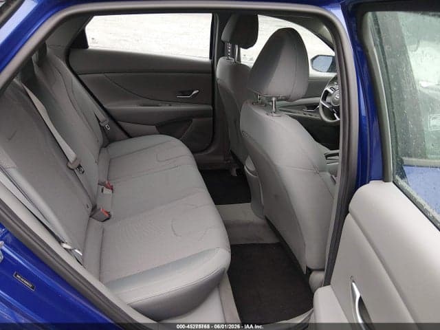 2021 HYUNDAI ELANTRA SE 8
