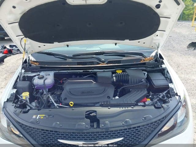 2026 CHRYSLER VOYAGER LX 10