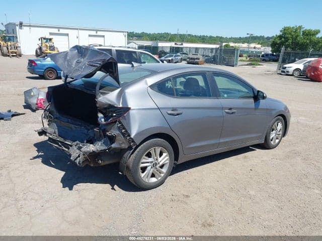 2020 HYUNDAI ELANTRA SEL 4