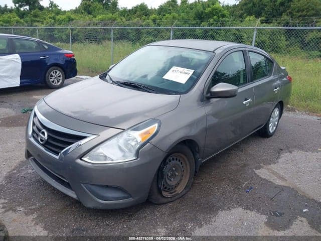 2017 NISSAN VERSA 1.6 SV 2