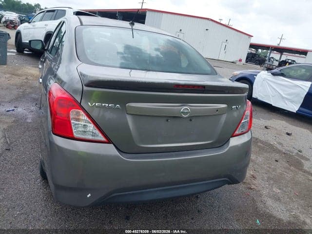 2017 NISSAN VERSA 1.6 SV 16