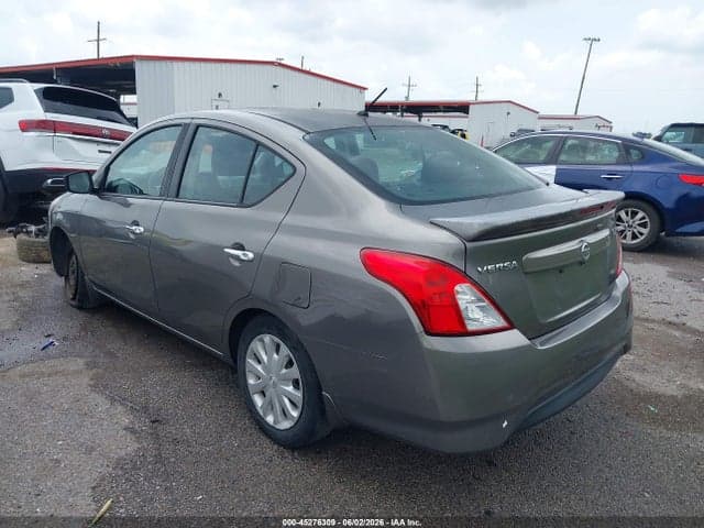 2017 NISSAN VERSA 1.6 SV 3