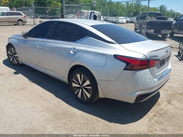 2022 NISSAN ALTIMA SV FWD 4